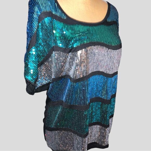 Deb brand gorgeous sequined top! New! - Picture 4 of 8
